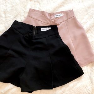 Tiger Mist pleated shorts in pink blush & black